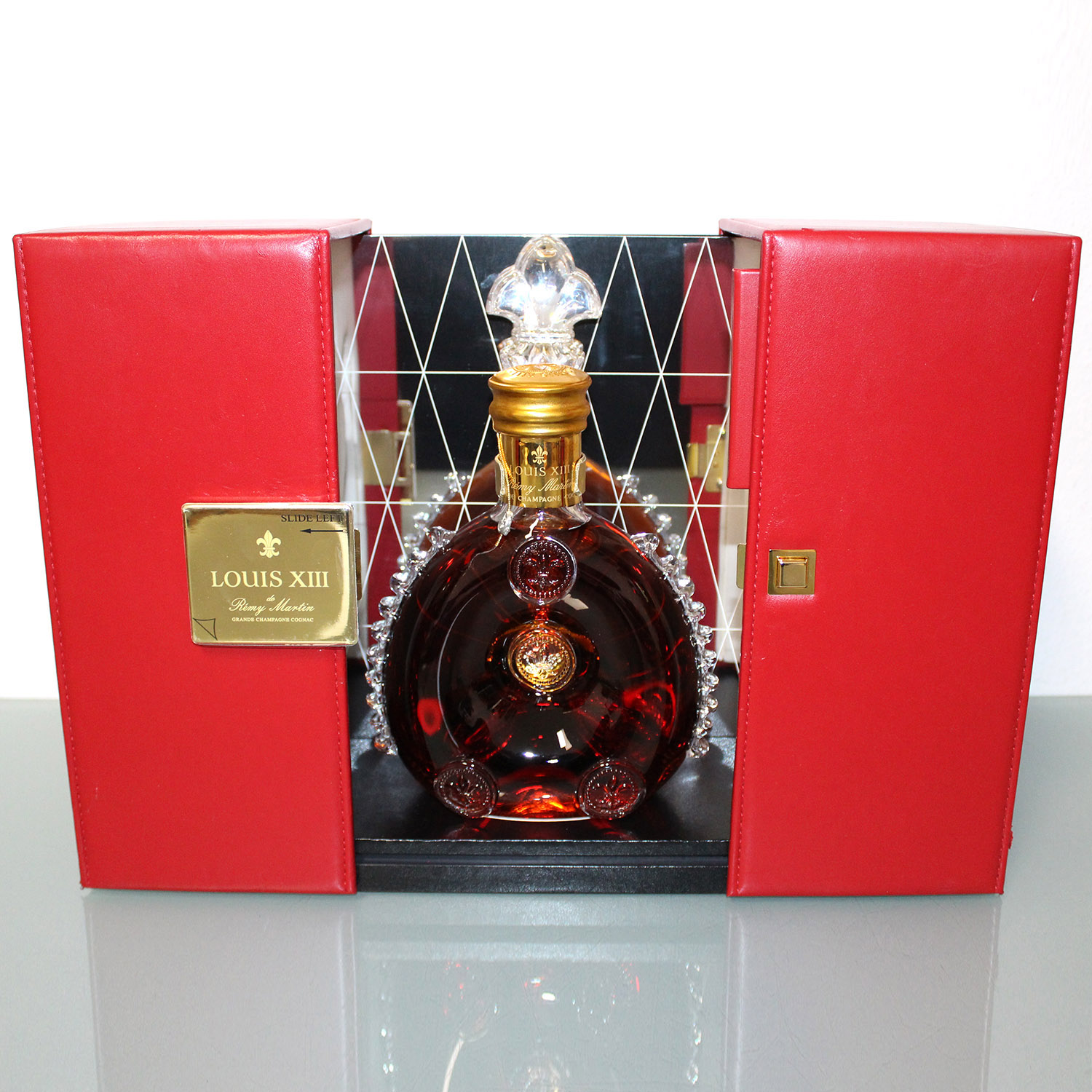 Remy Martin Louis XIII Cognac Baccarat Crystal Decanter Empty Bottle with  Box